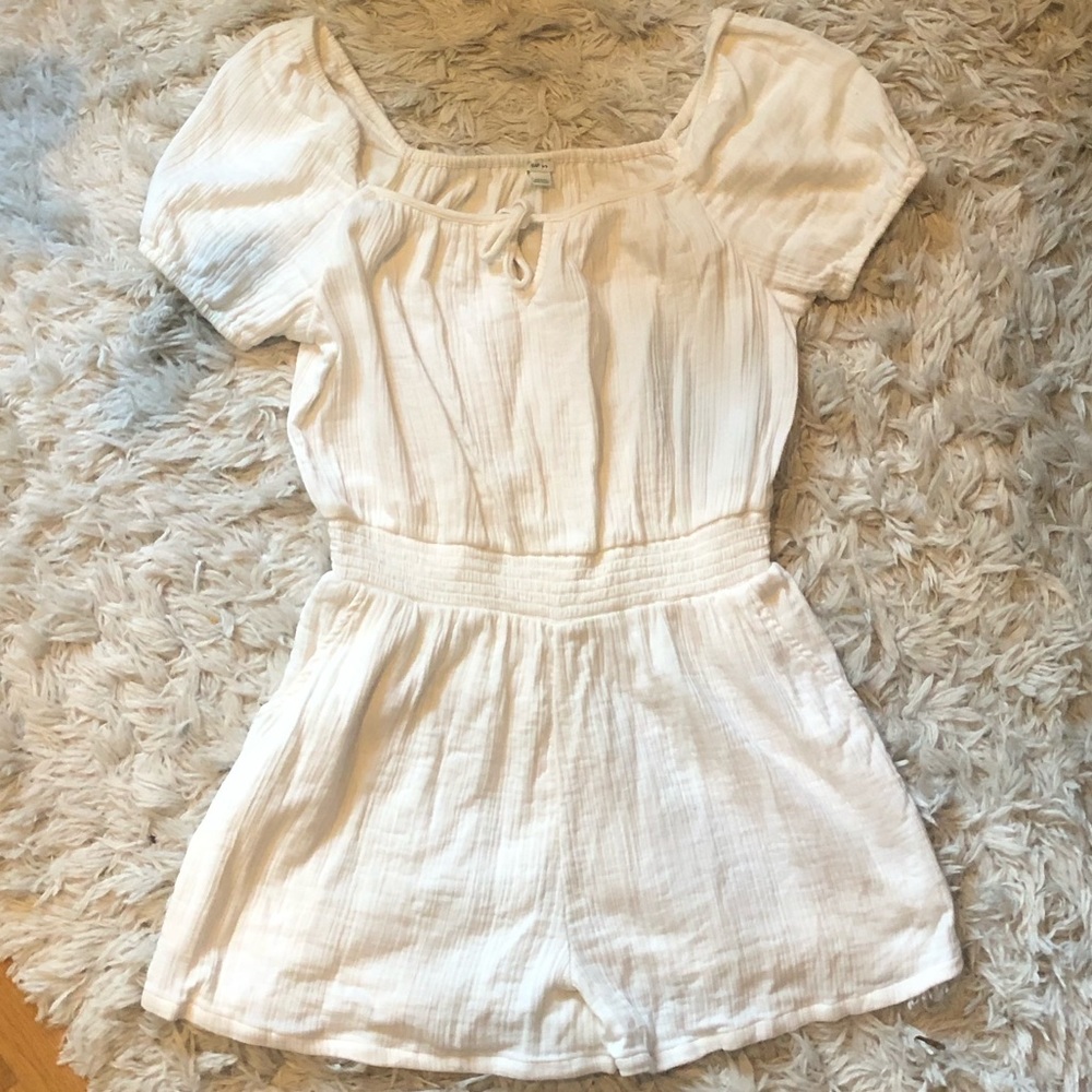 White Aerie Puff Sleeve Romper